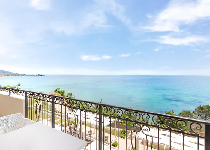 King Maron Beach Hotel&Spa